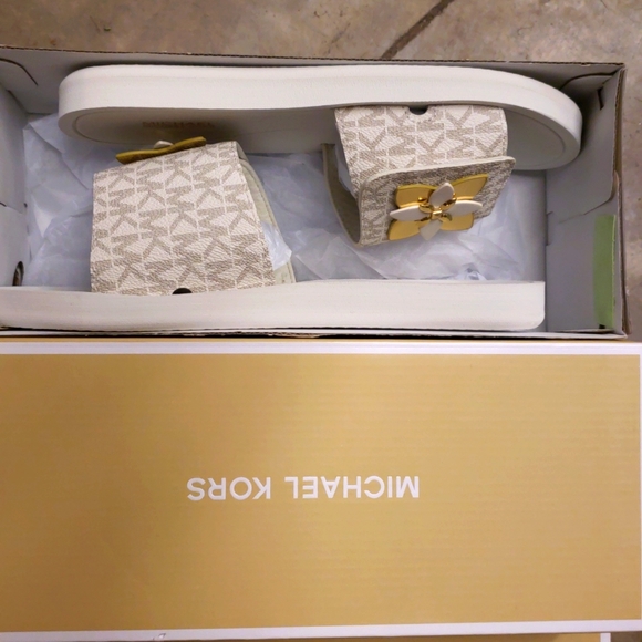 Nitb Michael kors MK logo adjustable slides white - Picture 3 of 5